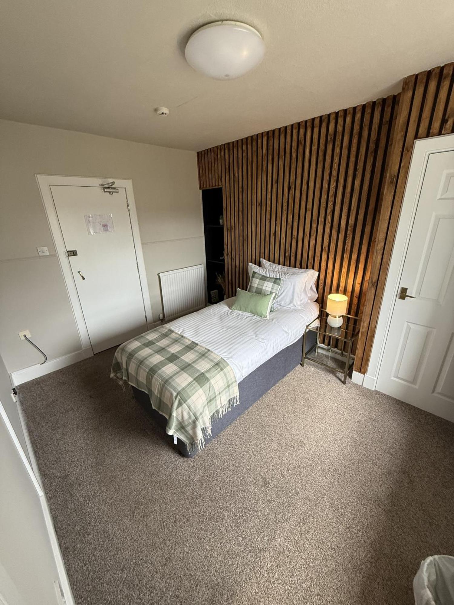 The Glendevon Hotel